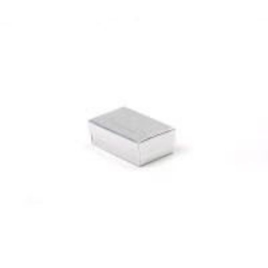 Picture of Silver Cotton Filled Gift Box 2 1/2 x 1 1/2 x 7/8 Inch