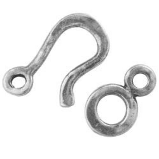 Picture of Silver Plated Pewter Hammered Hood 23mm & Eye 16mm. JBB Finding