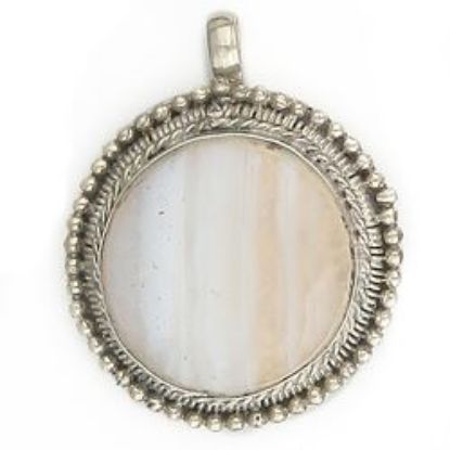 Picture of Round White Agate Base Metal Pendant 29mm
