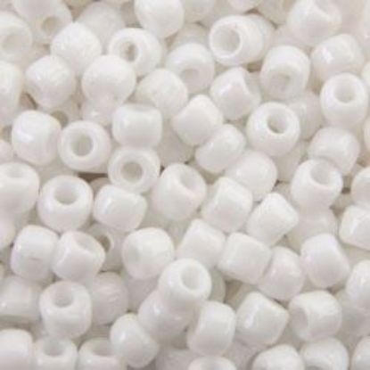 Picture of Opaque White Seed Bead #402 / Size 6<br />Approximately 25 Grams