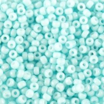 Picture of Opaque Cream de Merthe Seed Bead #412B / Size 11<br />Approximately 25 Grams