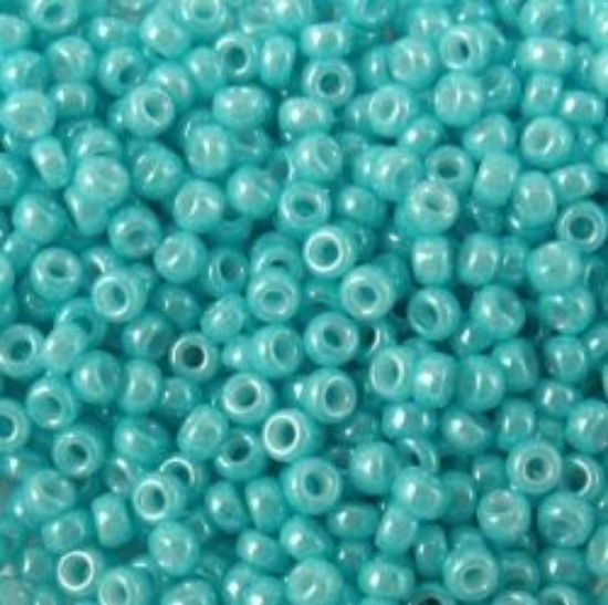 Picture of Opaque Lustre Spearmint Seed Bead #431D / Size 11<br />Approximately 25 Grams