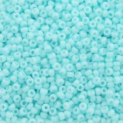 Picture of Size 15 Seed Bead, Opaque Cream de Merthe #412B, Approximately 25 Grams