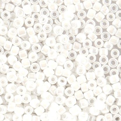 Picture of Opaque Lustre White Pearl Seed Bead #420 / Size 8<br />Approximately 25 Grams