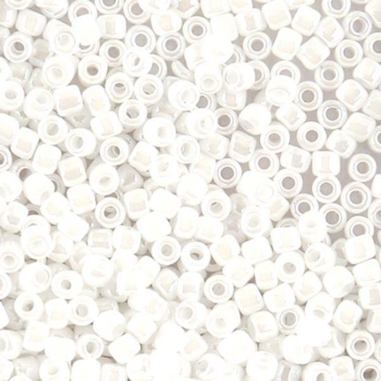 Picture of Opaque Lustre White Pearl Seed Bead #420 / Size 8<br />Approximately 25 Grams