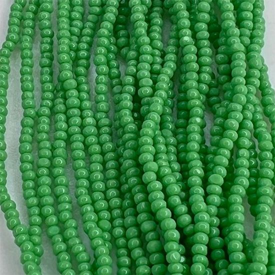 Picture of Size 13 Cut Czech Seed Bead, Peridot, Sold by the Hank