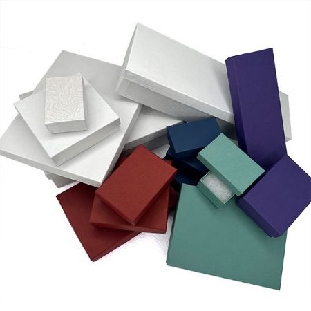 Picture for category Colored Gift Boxes