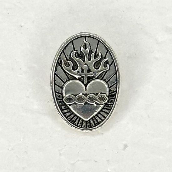 Picture of Sacred Heart Button w/ Loop 13x18mm