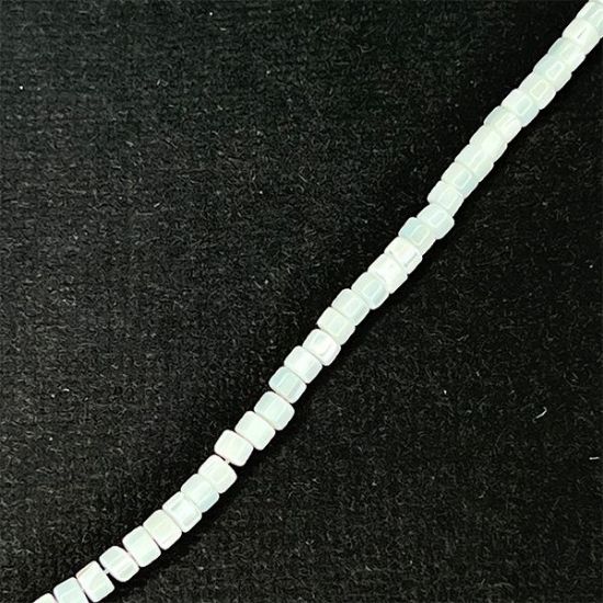 Picture of Mother Of Pearl Heishi Beads 3mm 16" Strand