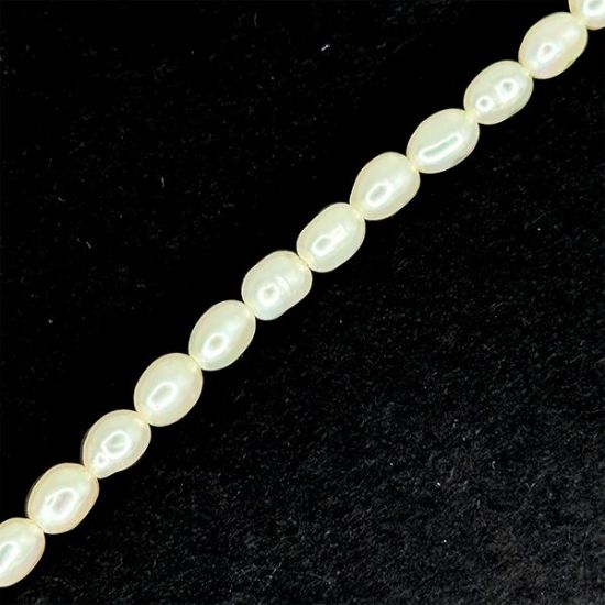 Picture of Freshwater Pearl Rice Bead 3-4mm 16" Strand