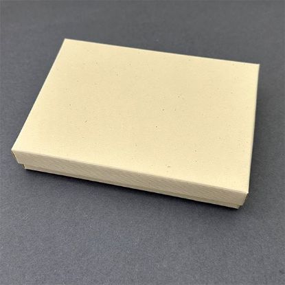 Picture of Oatmeal Groove Cotton Filled Gift Box, 5-1/4" W x 3-3/4" L x 7/8" H, Sold individually.