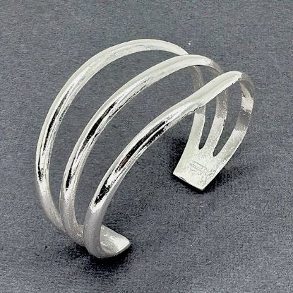 Picture of Sterling Silver "Nizhoni" Sandcast Bracelet